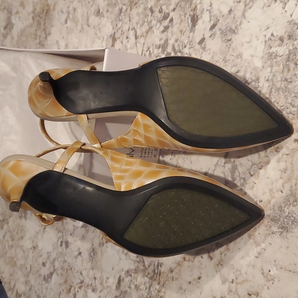 Calvin Klein Womens Heels 6.5 Brown Patent Leather Pointed Toe Slingback Sandals - Picture 3 of 7